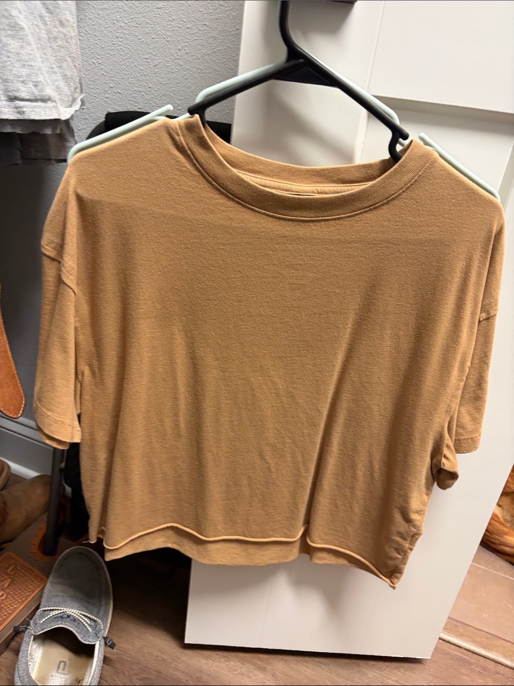 wild fable Cropped Tee in Light Brown
